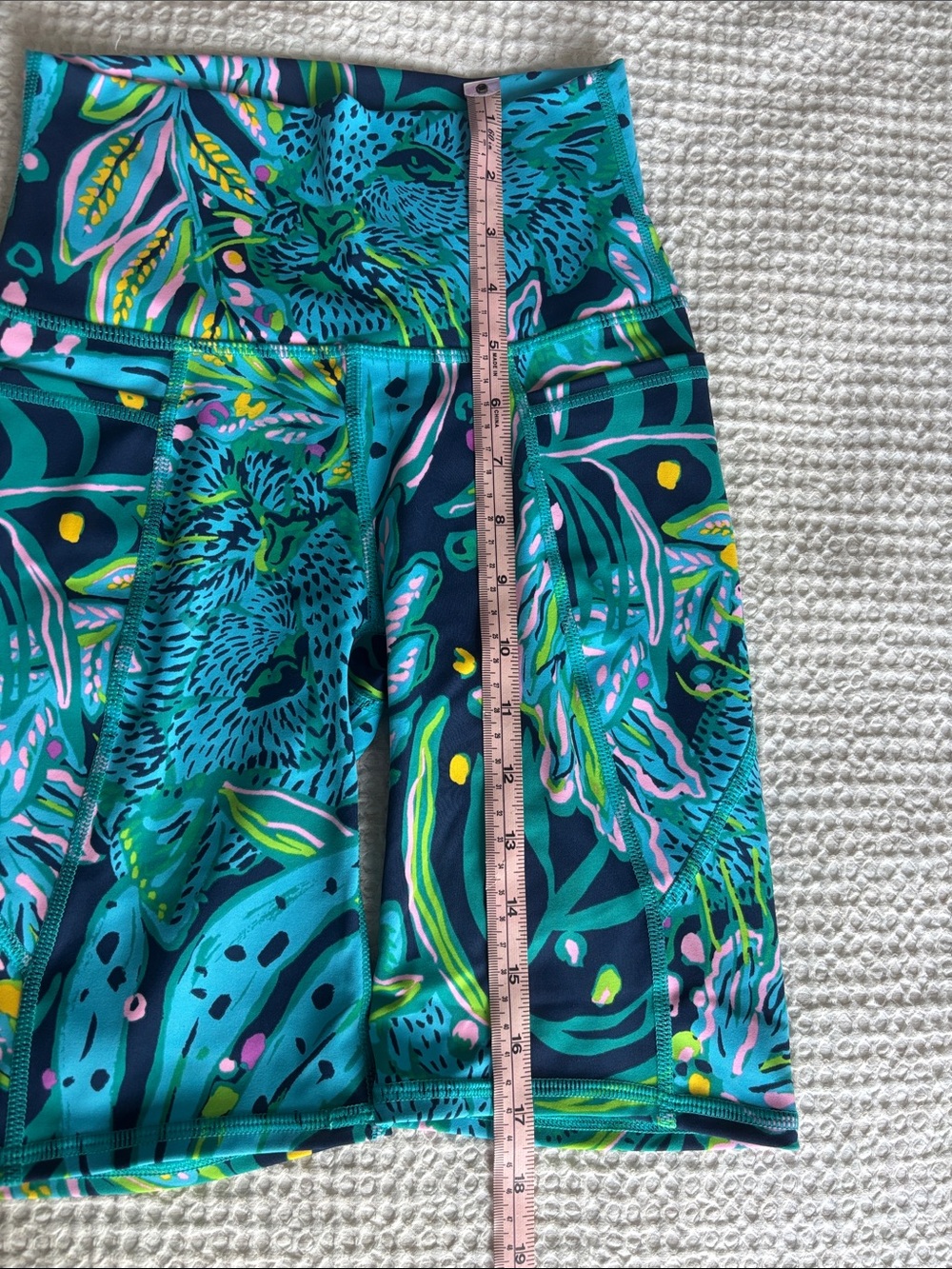 Lilly Pulitzer - Picture 6 of 7